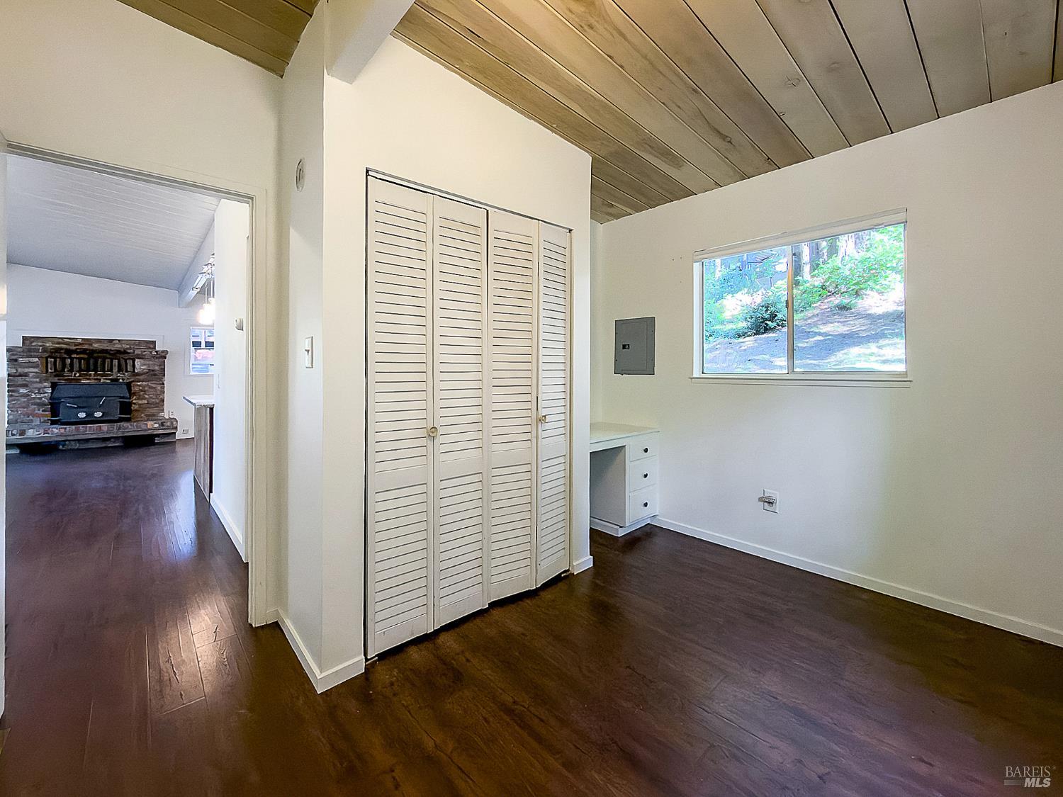 46801 Ocean View Drive