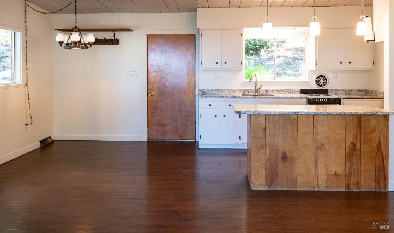 46801 Ocean View Drive