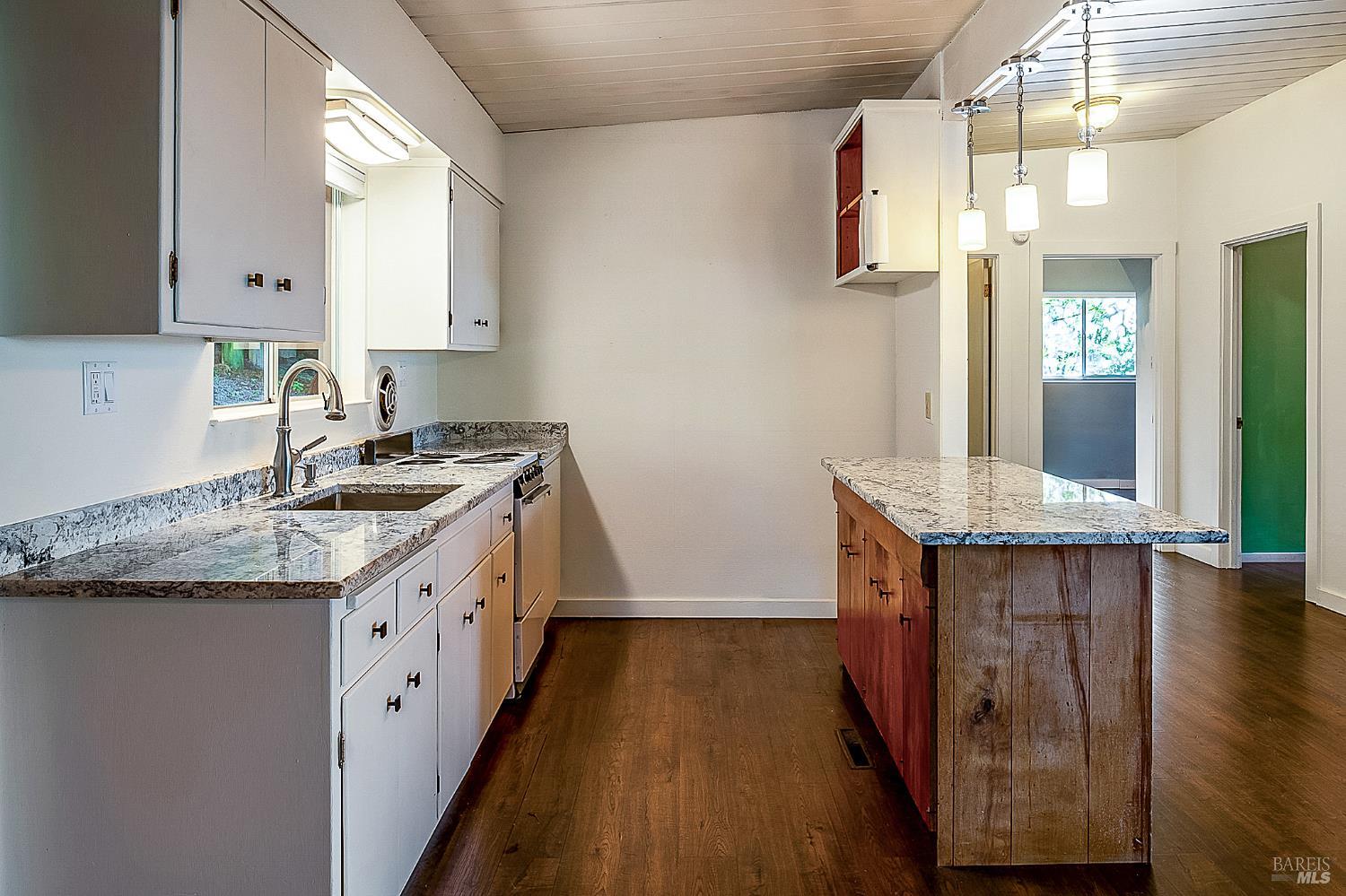 46801 Ocean View Drive