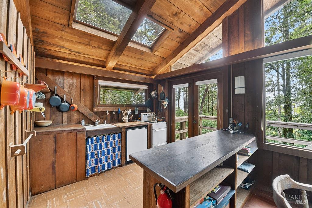 46801 Pacific Woods Road