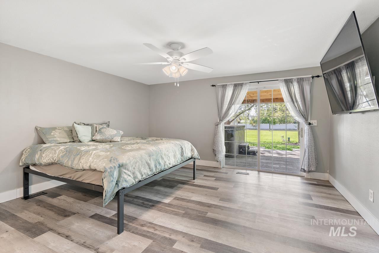 3565 S Waldon