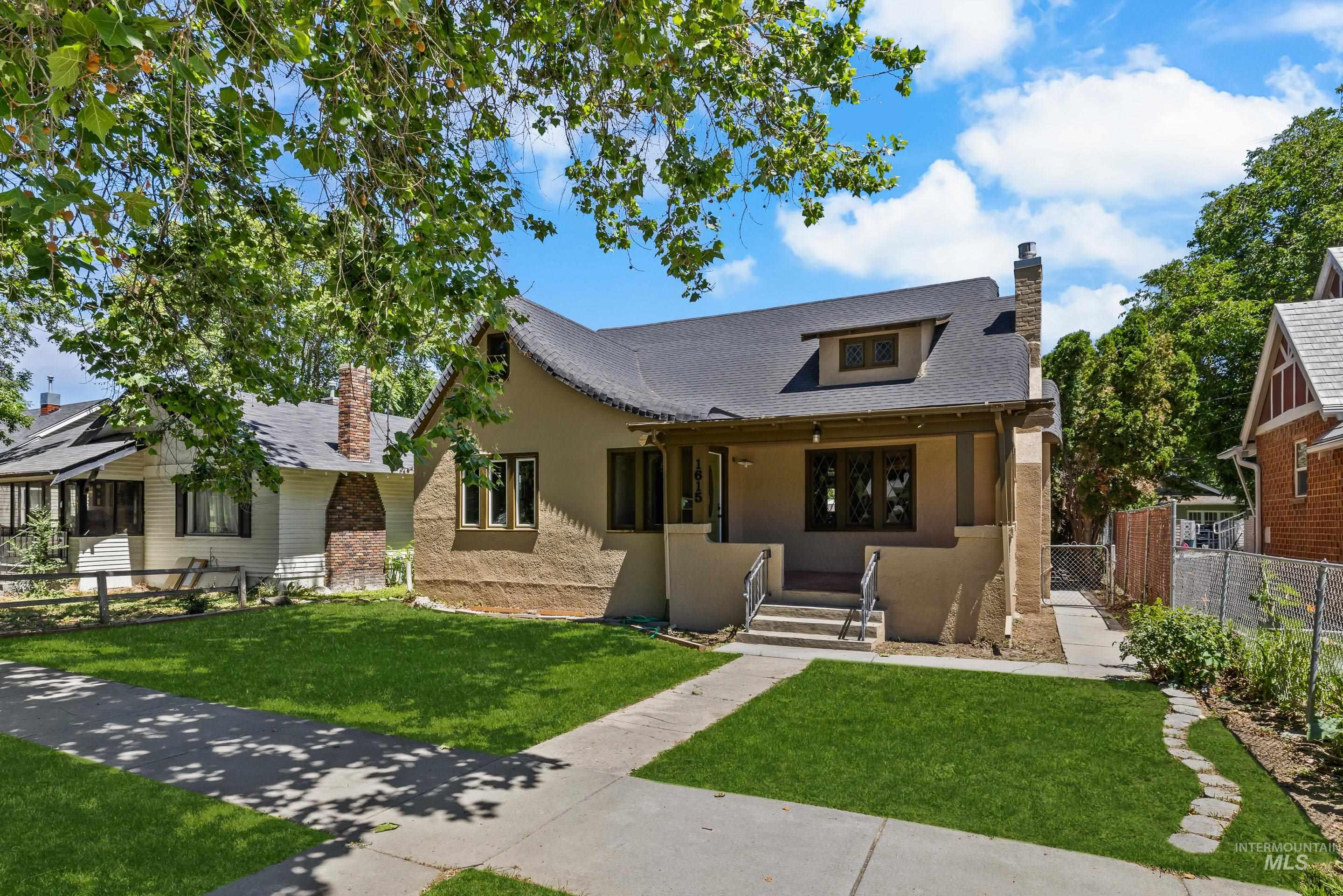 1615 Cleveland Blvd