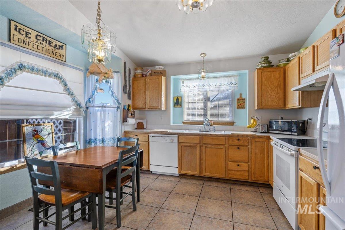 1017 Graycliff Dr