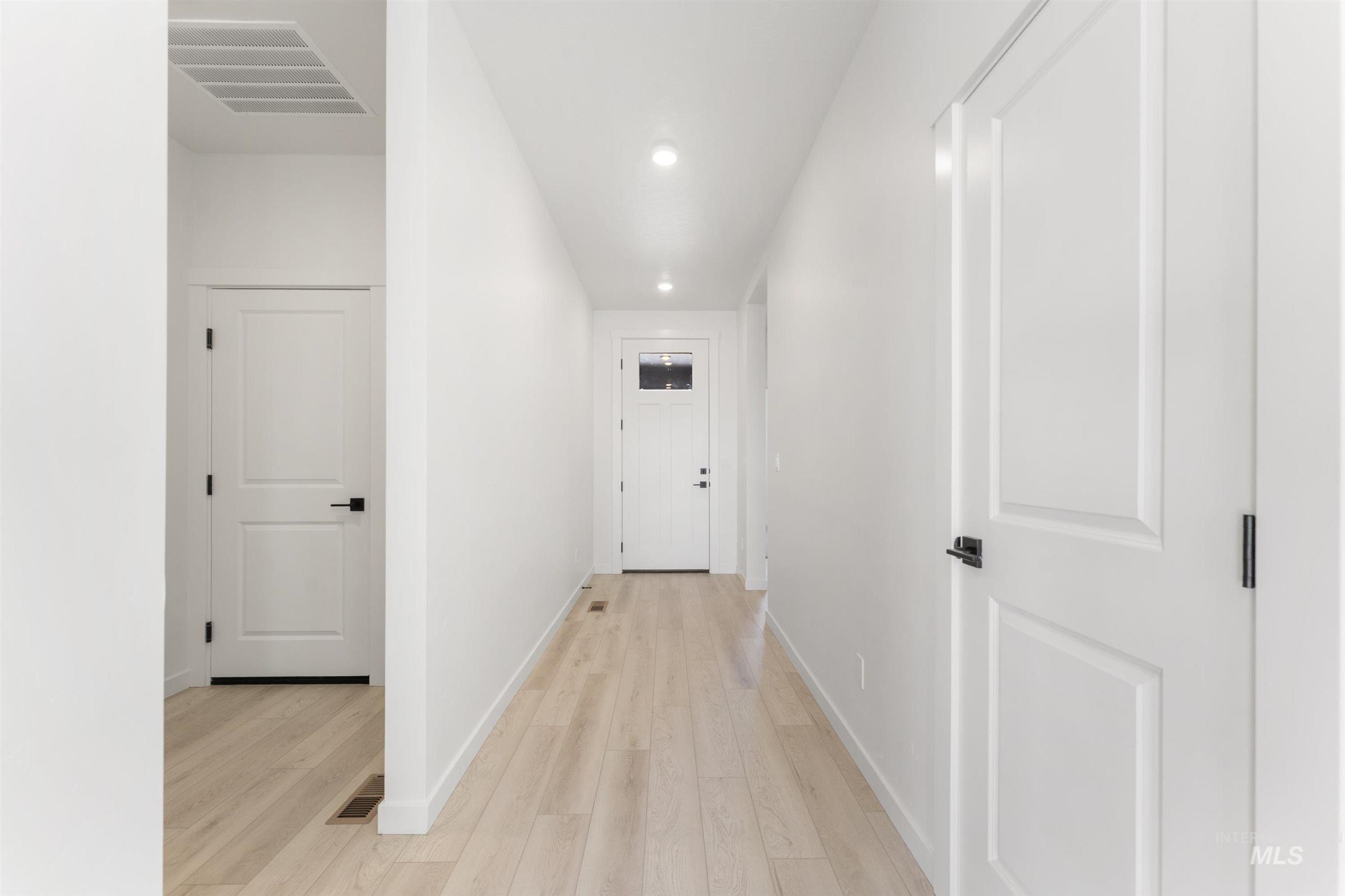 1536 S La Escalera Ave