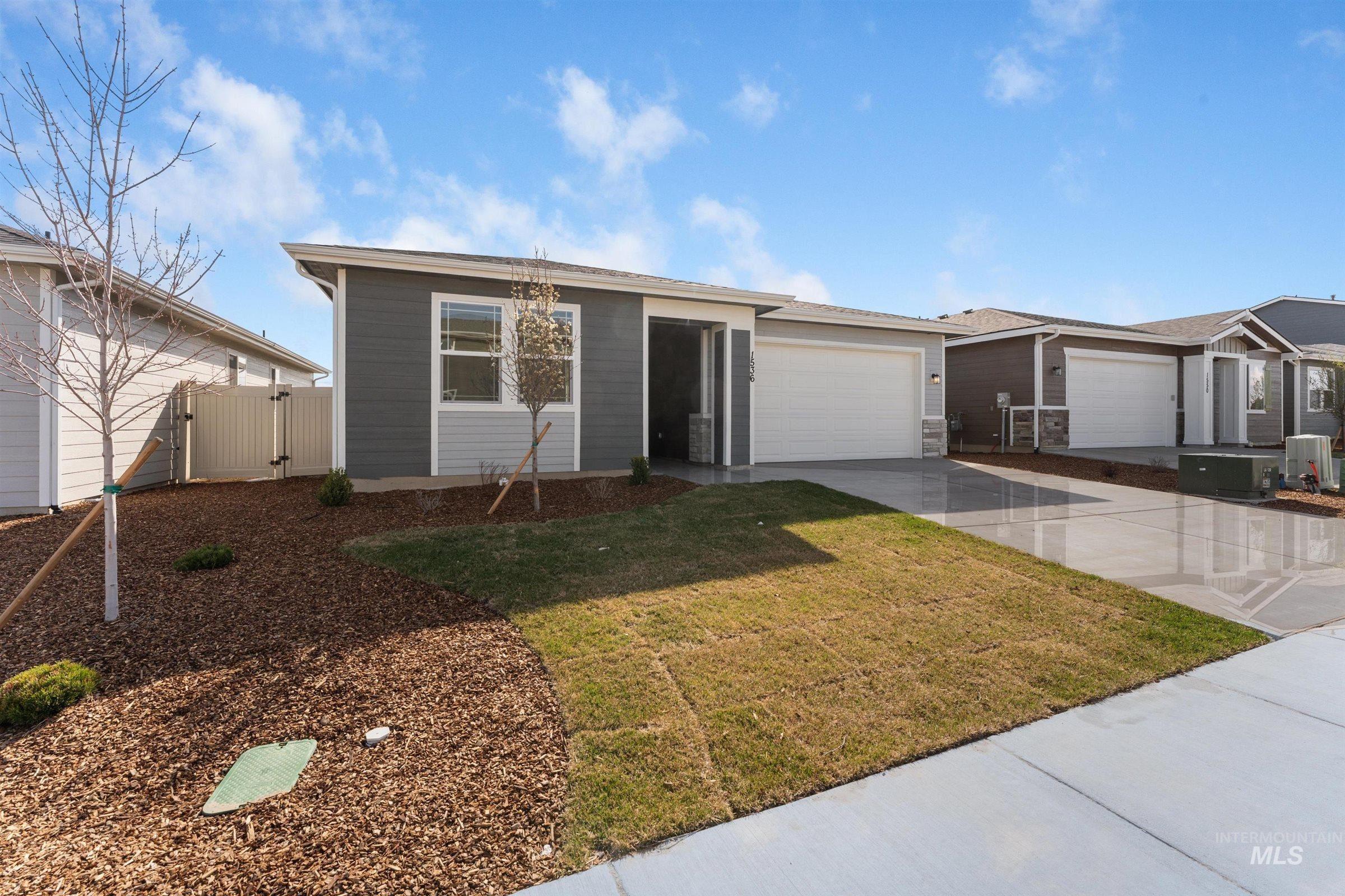 1536 S La Escalera Ave