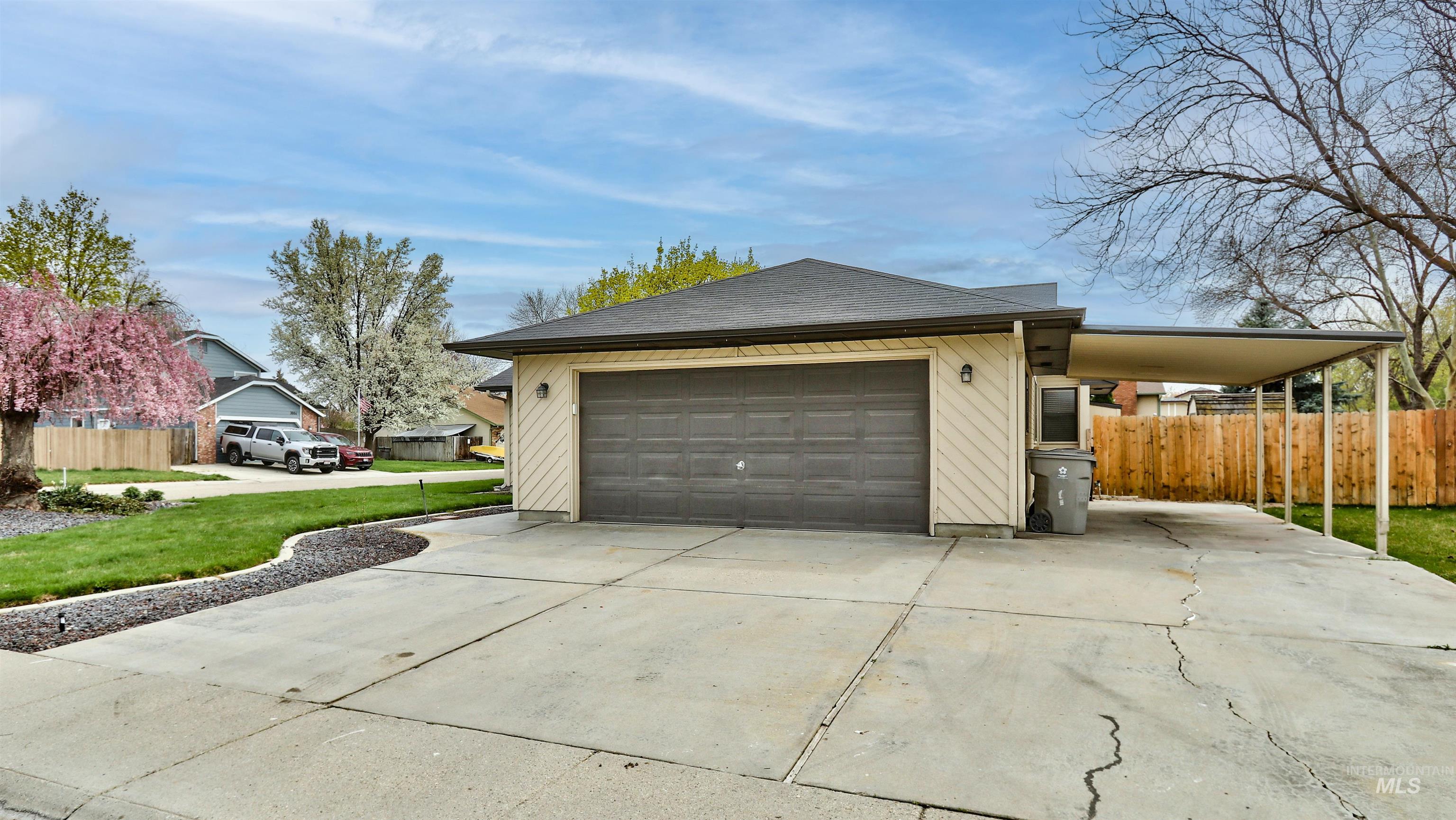 11573 W Ginger Creek Dr