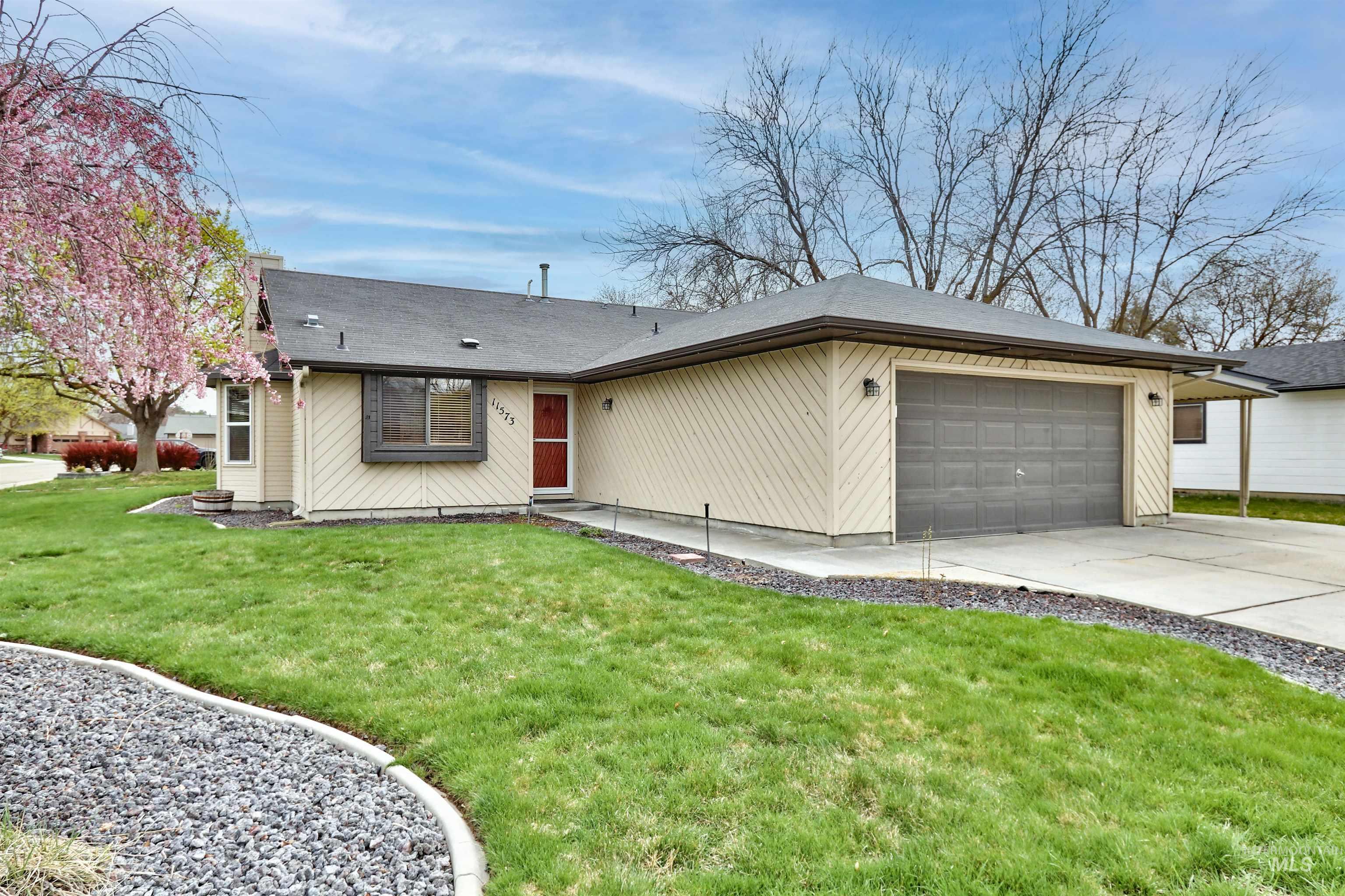 11573 W Ginger Creek Dr
