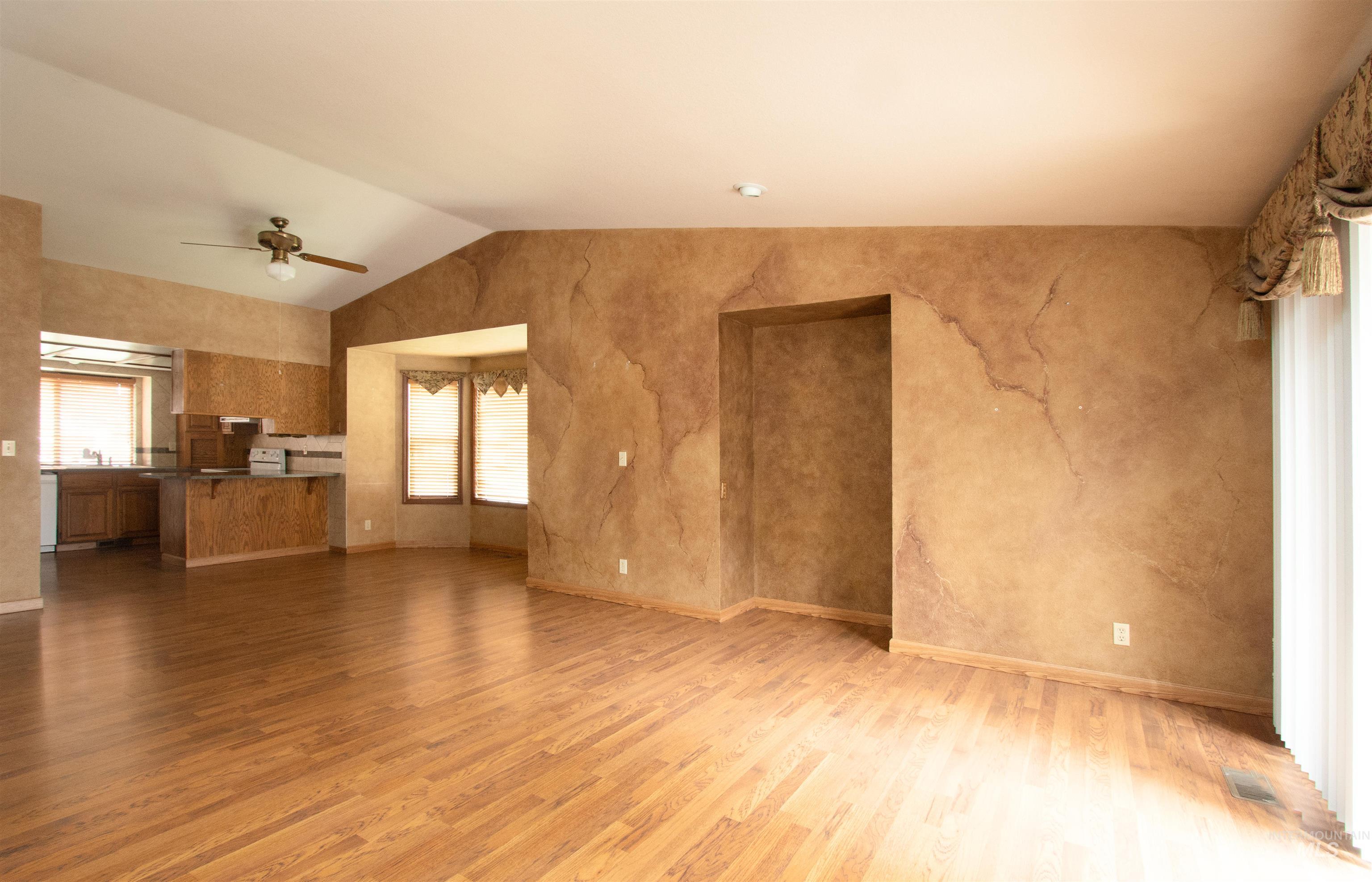 11573 W Ginger Creek Dr