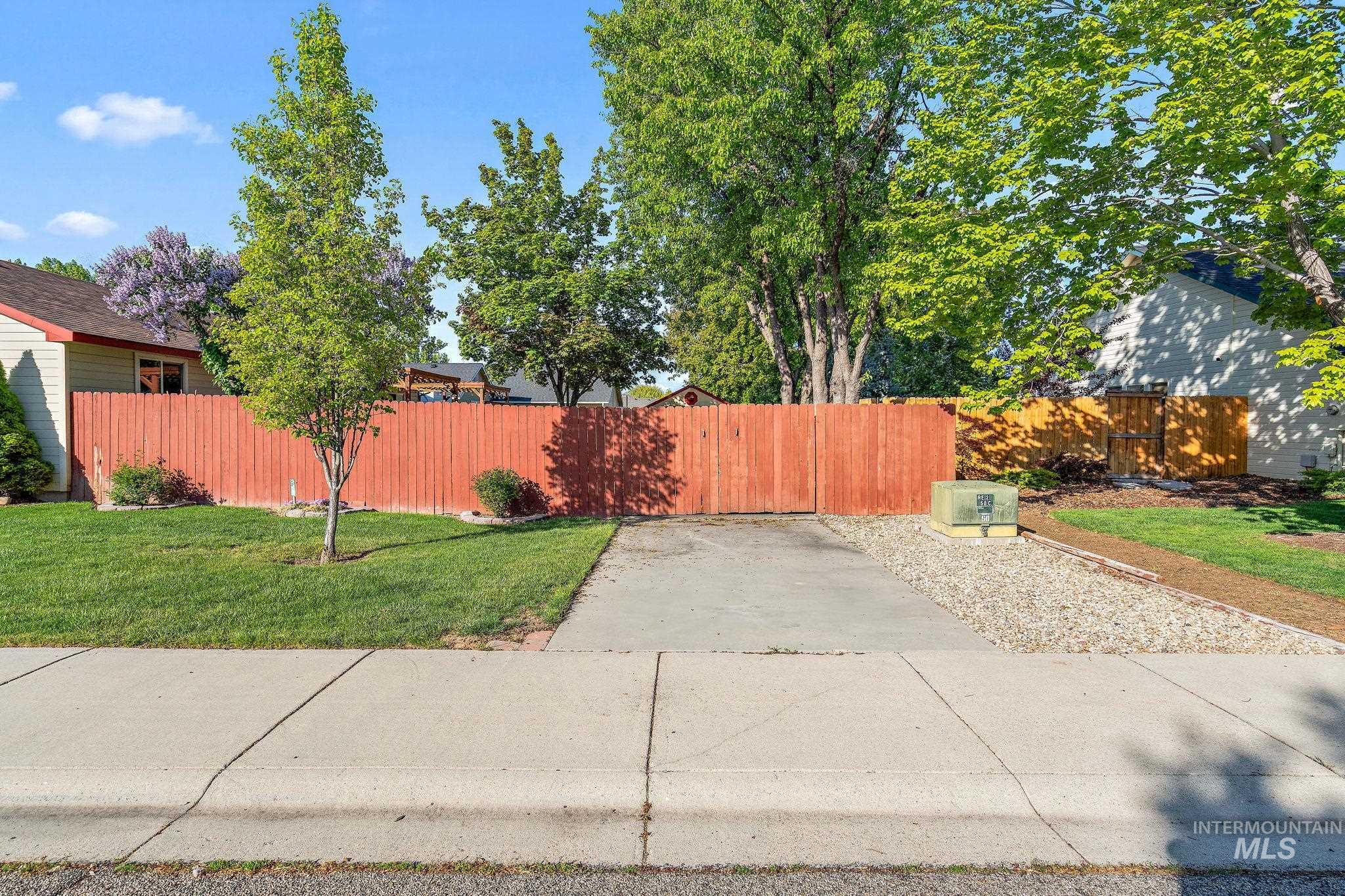 2398 W Santa Clara Dr