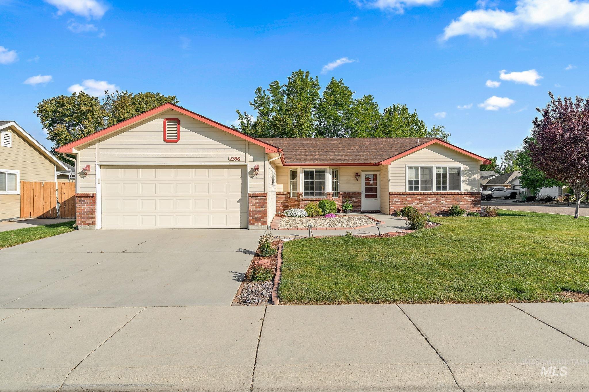 2398 W Santa Clara Dr