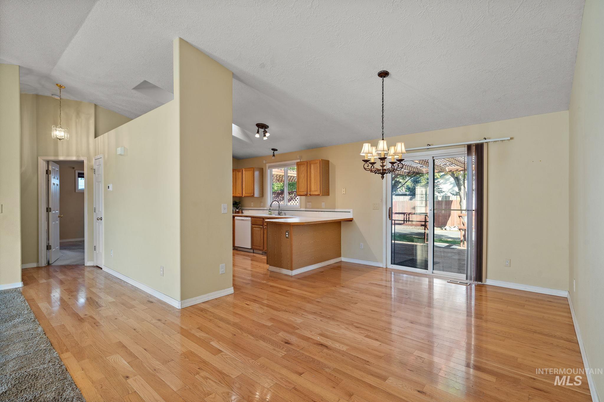 2398 W Santa Clara Dr