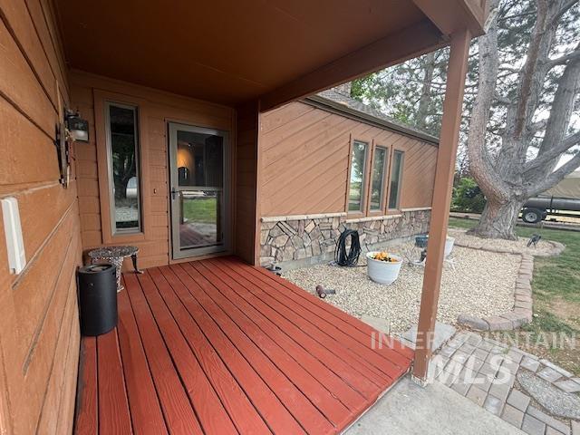 6812 View Lane