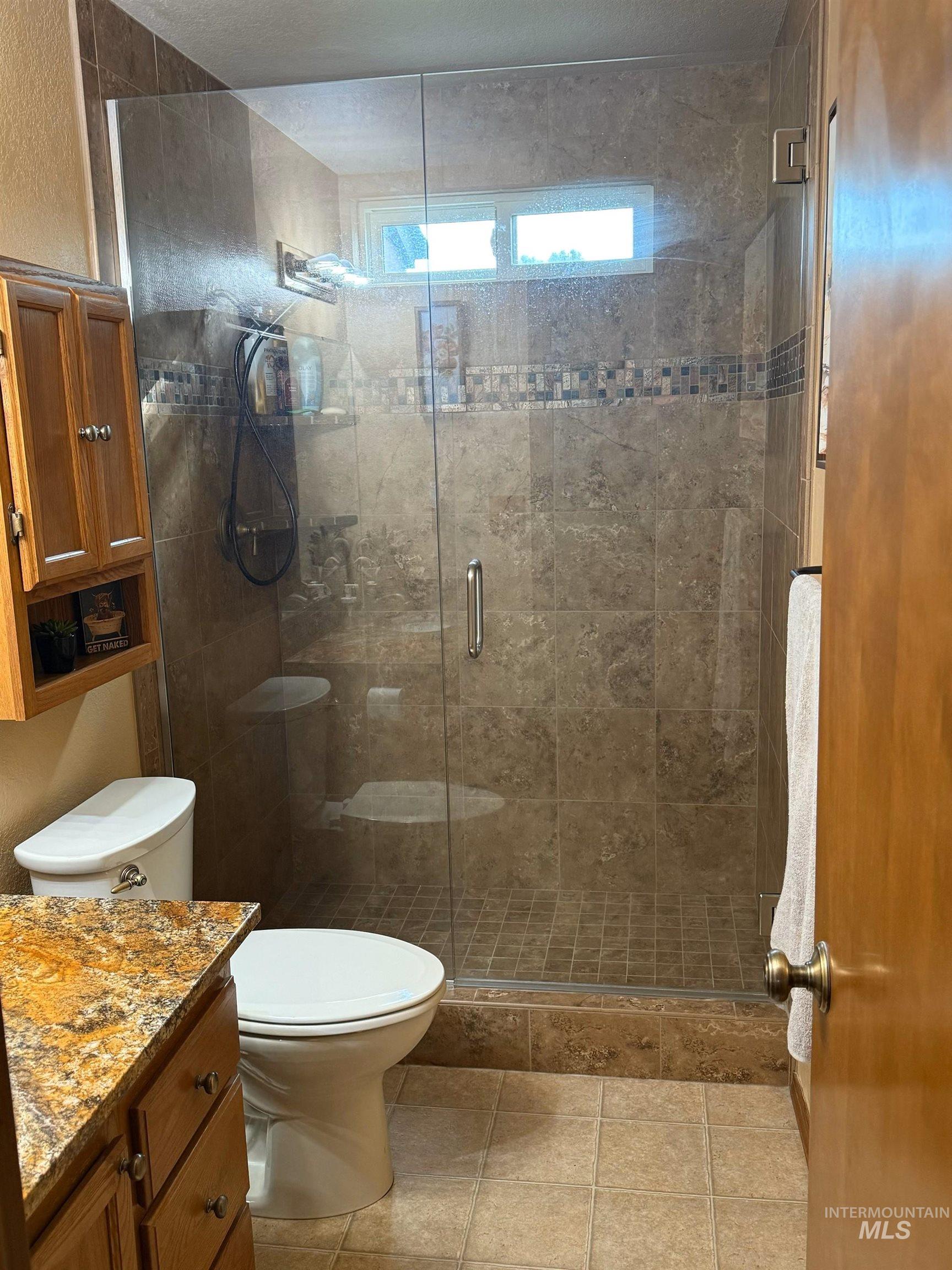 6812 View Lane