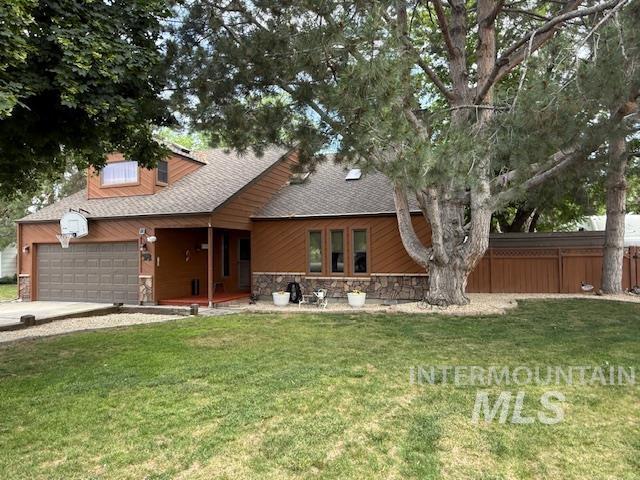 6812 View Lane