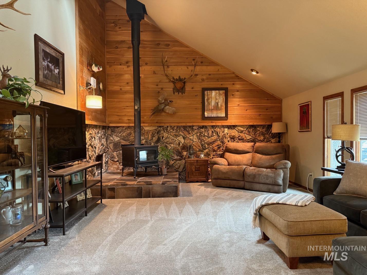 6812 View Lane