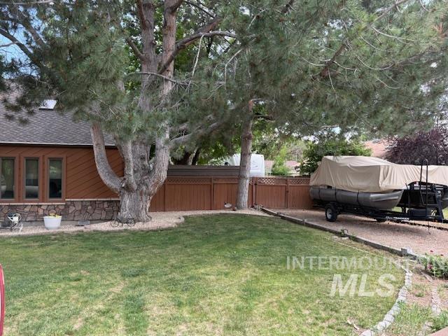 6812 View Lane