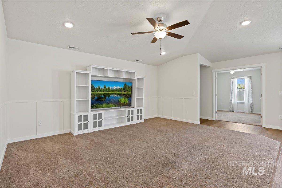 3267 S Walnut Ridge