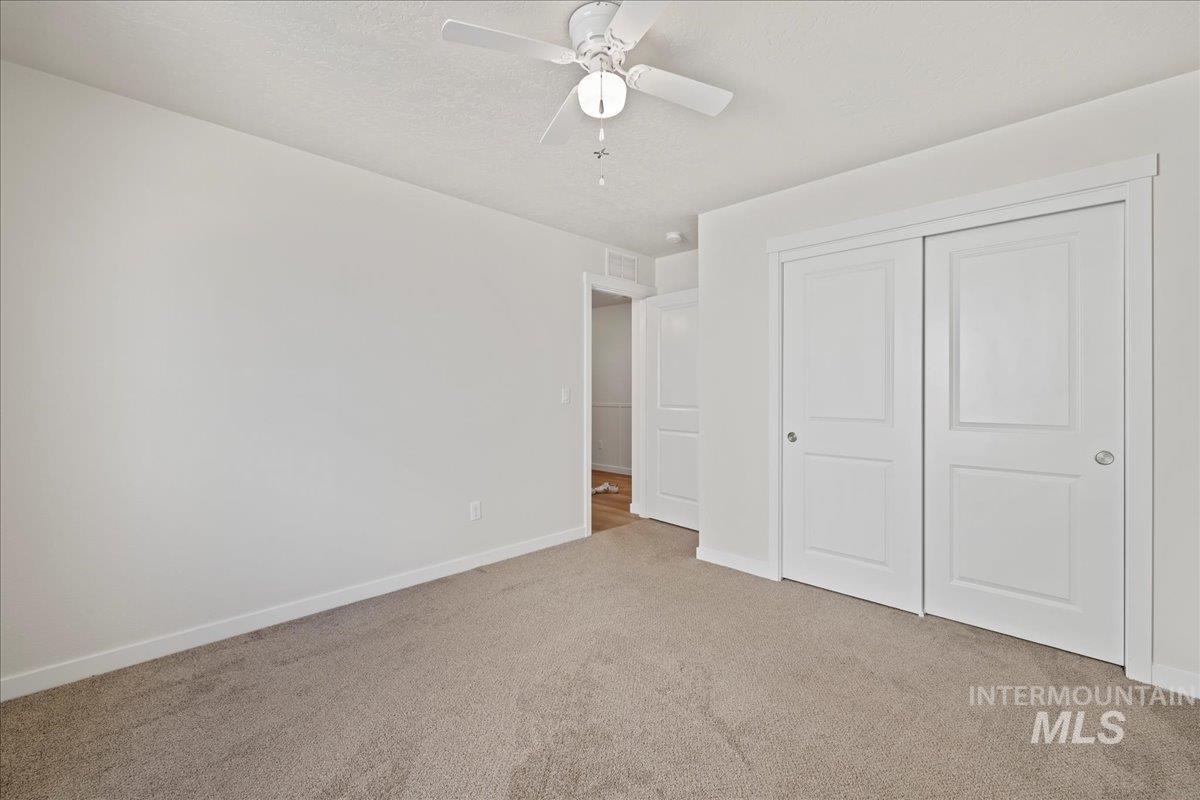3267 S Walnut Ridge