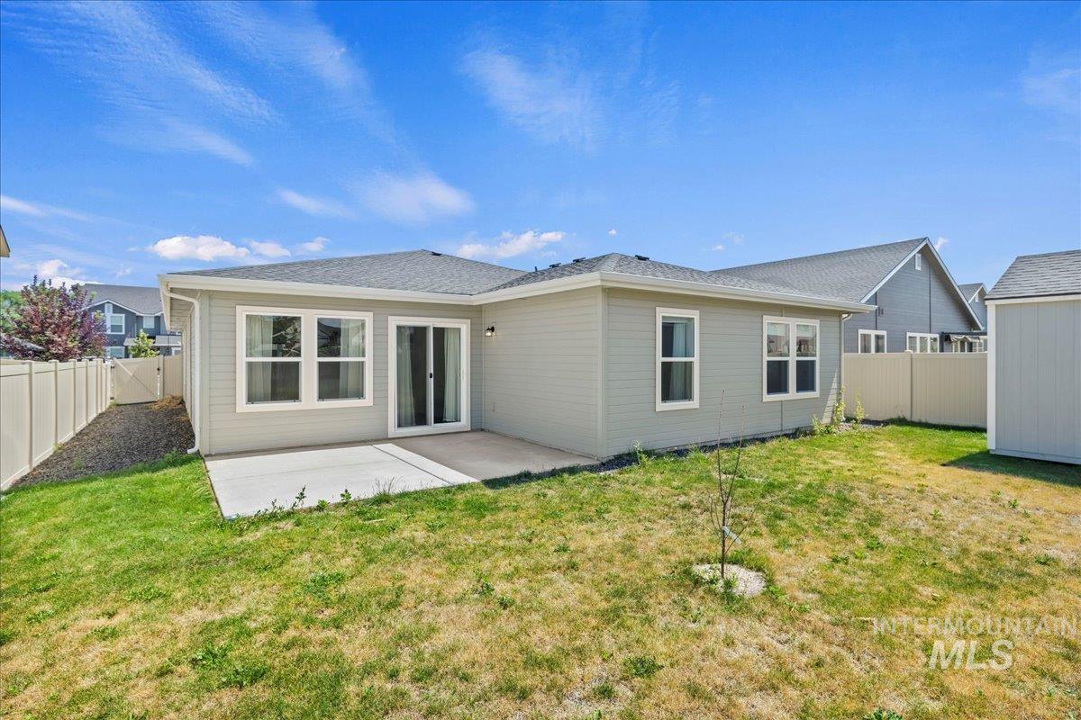 3267 S Walnut Ridge