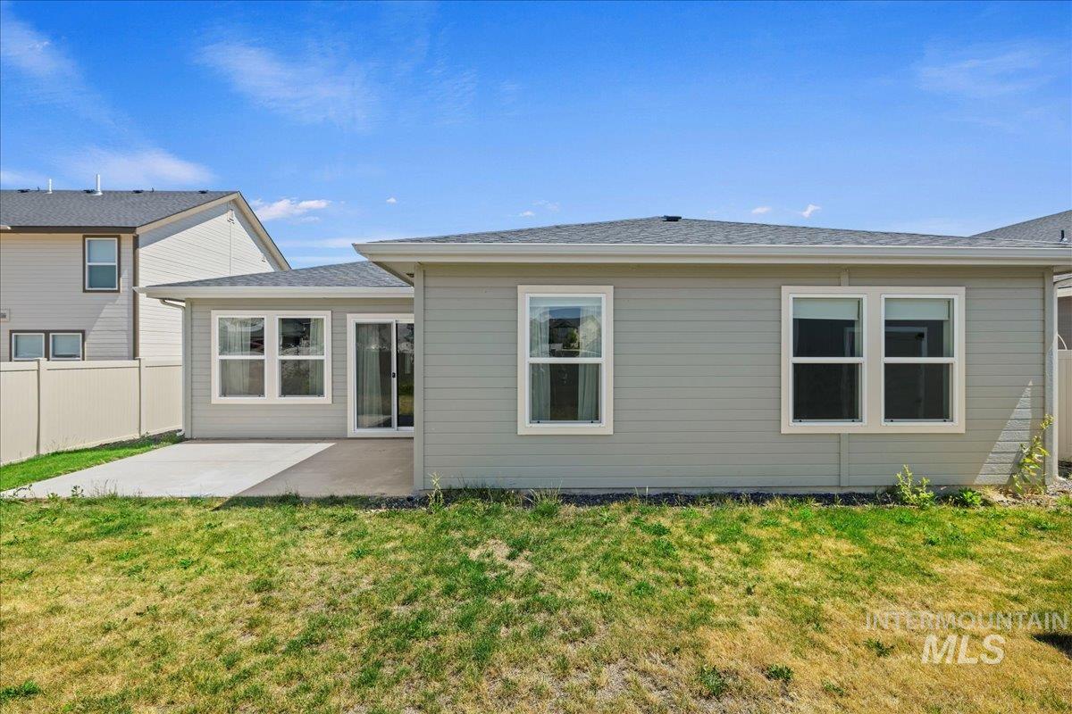 3267 S Walnut Ridge