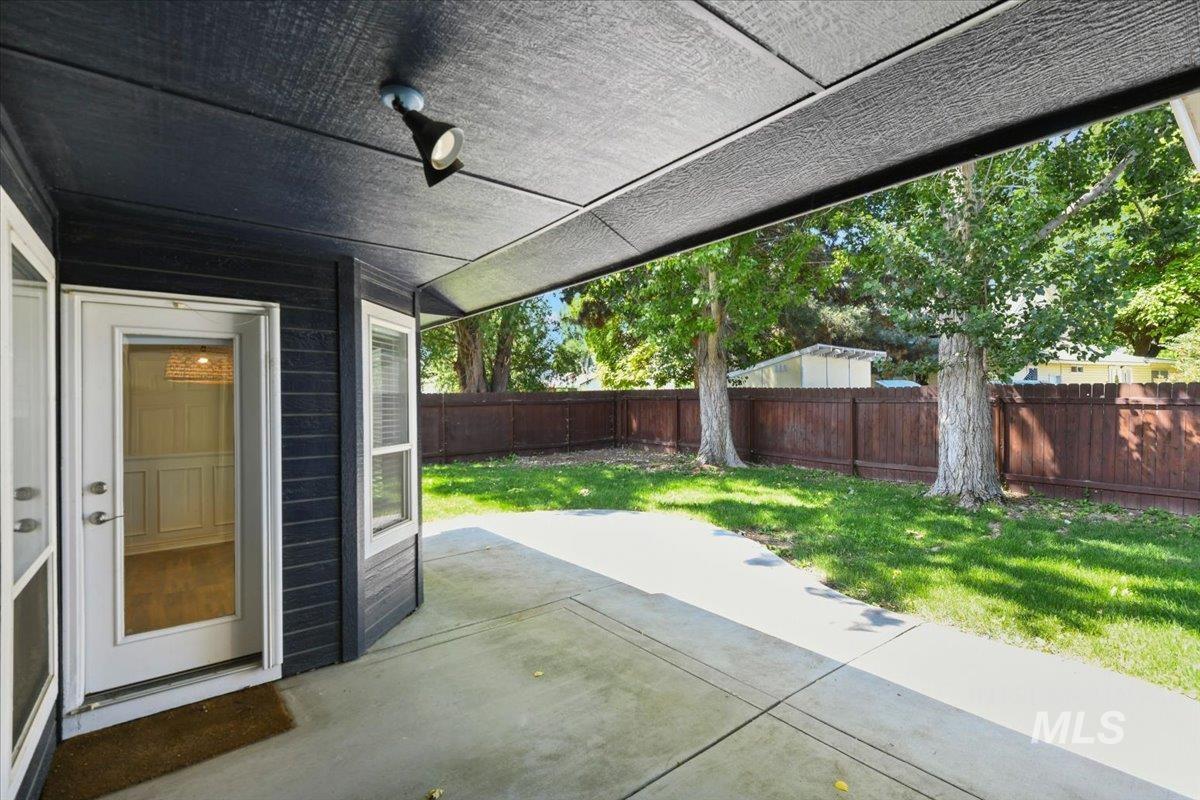 175 N Orchard Heights Way