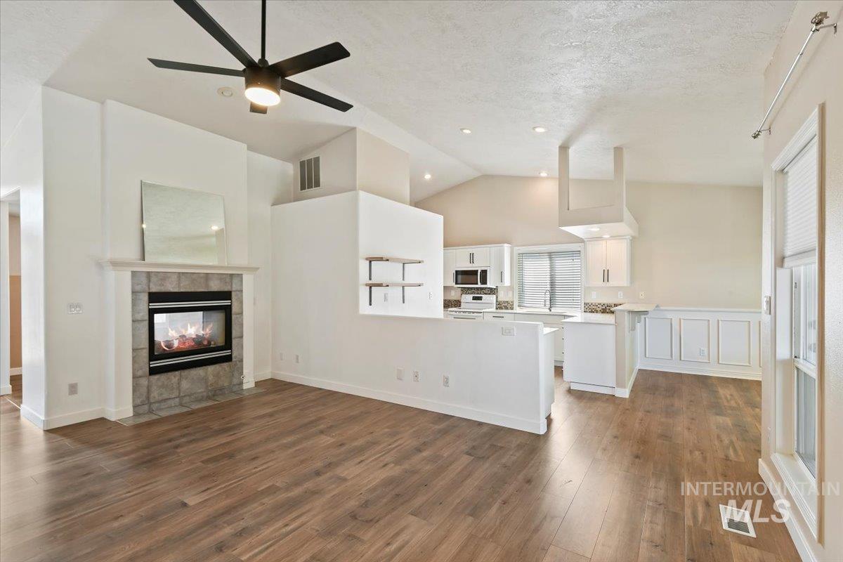 175 N Orchard Heights Way