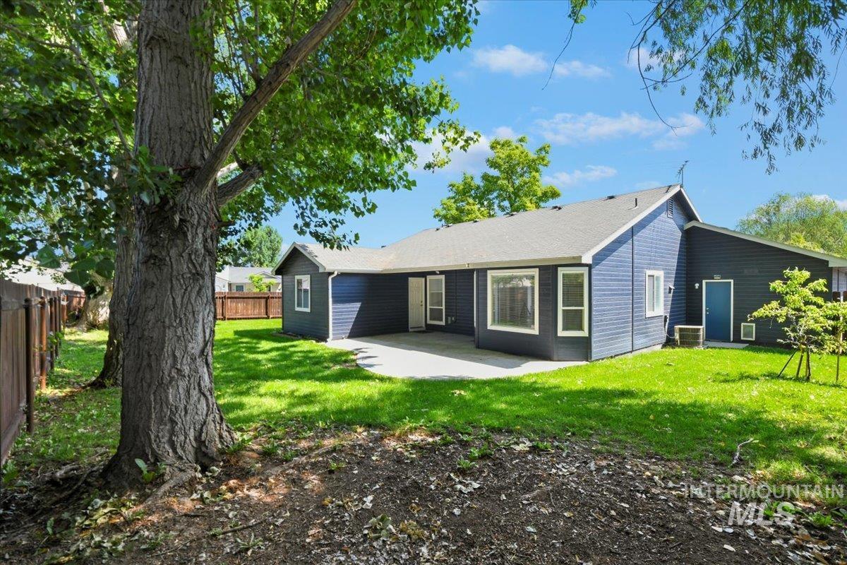 175 N Orchard Heights Way