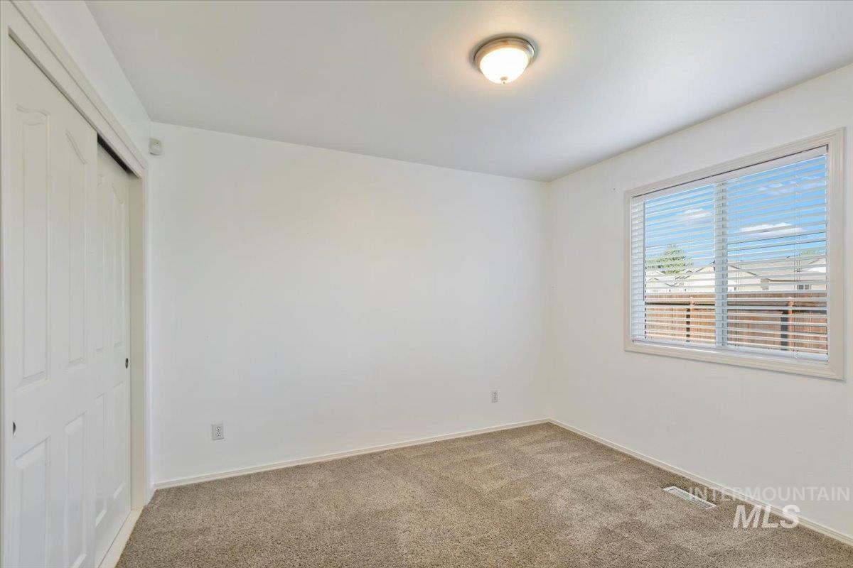175 N Orchard Heights Way