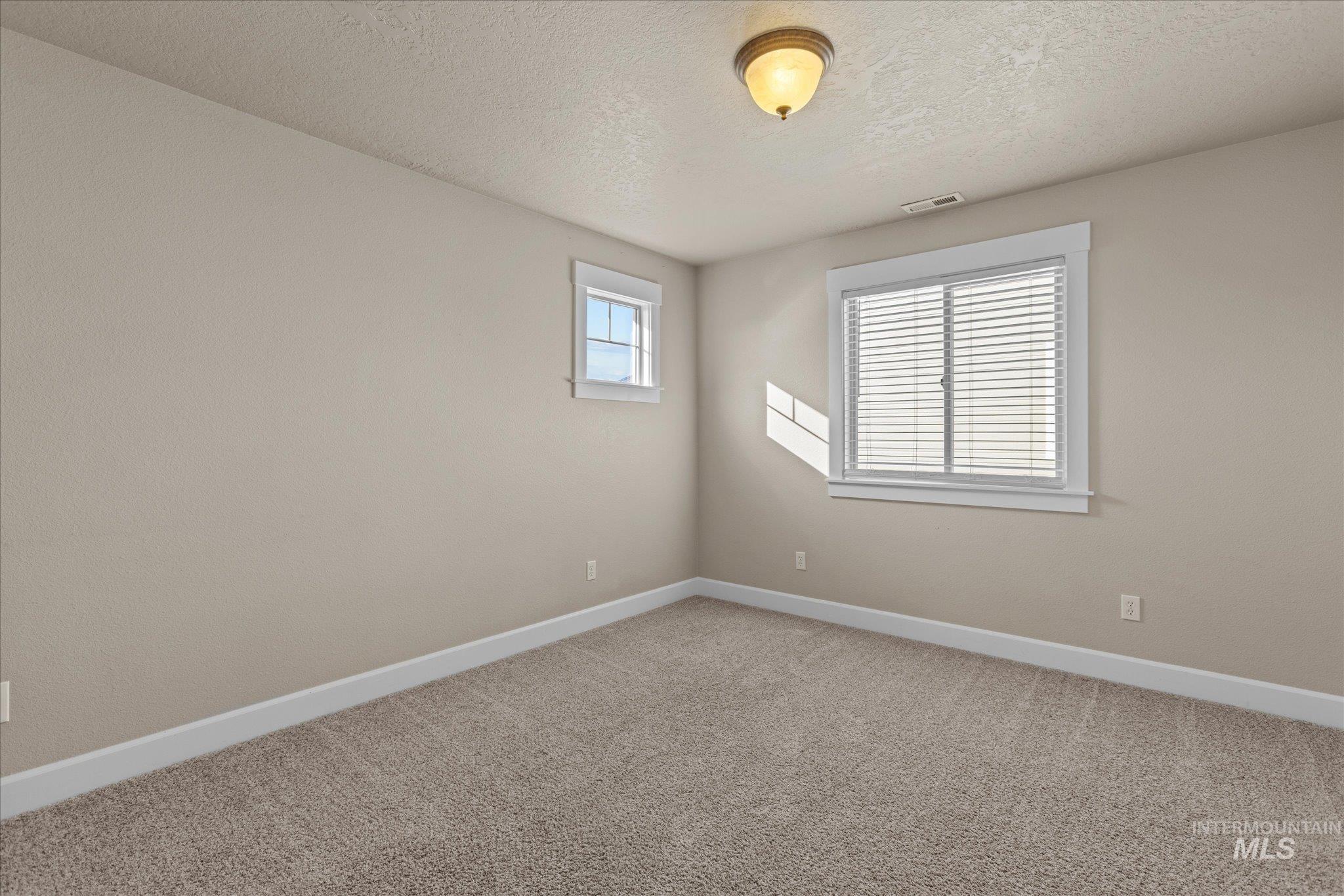 1268 W Cobblefield Ct