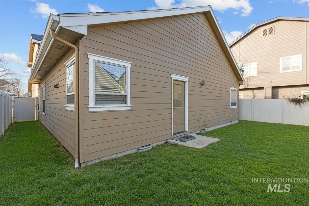 1268 W Cobblefield Ct