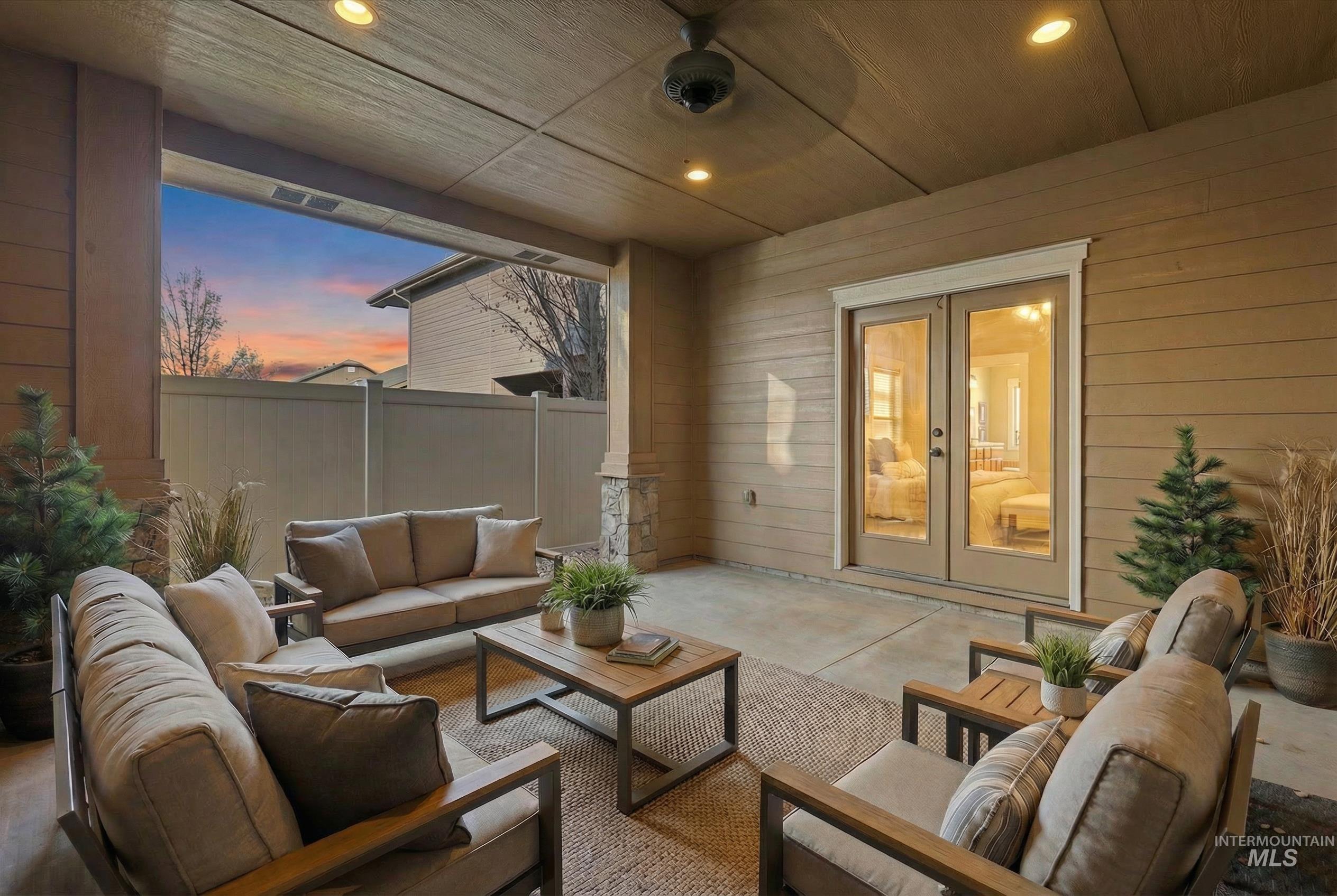 1268 W Cobblefield Ct