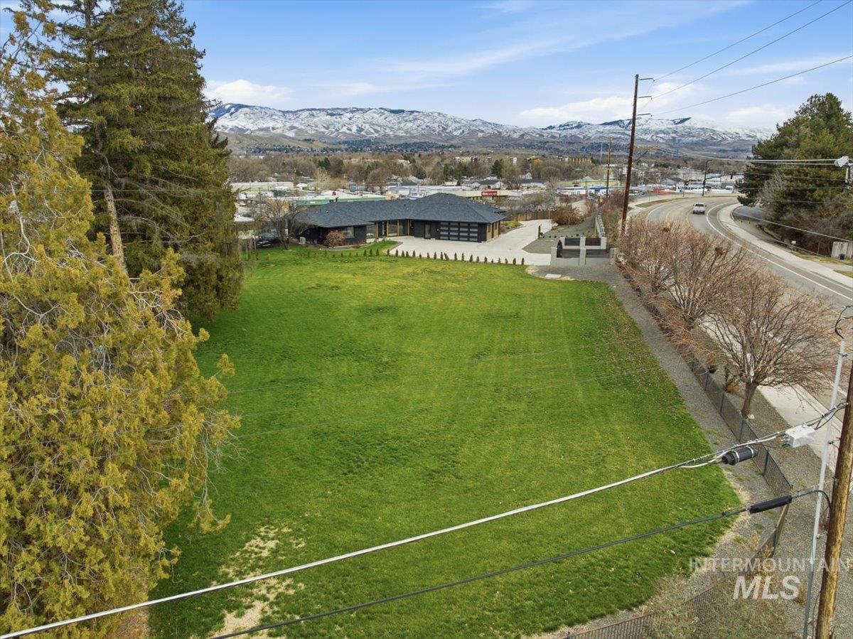 TBD N Mountain View