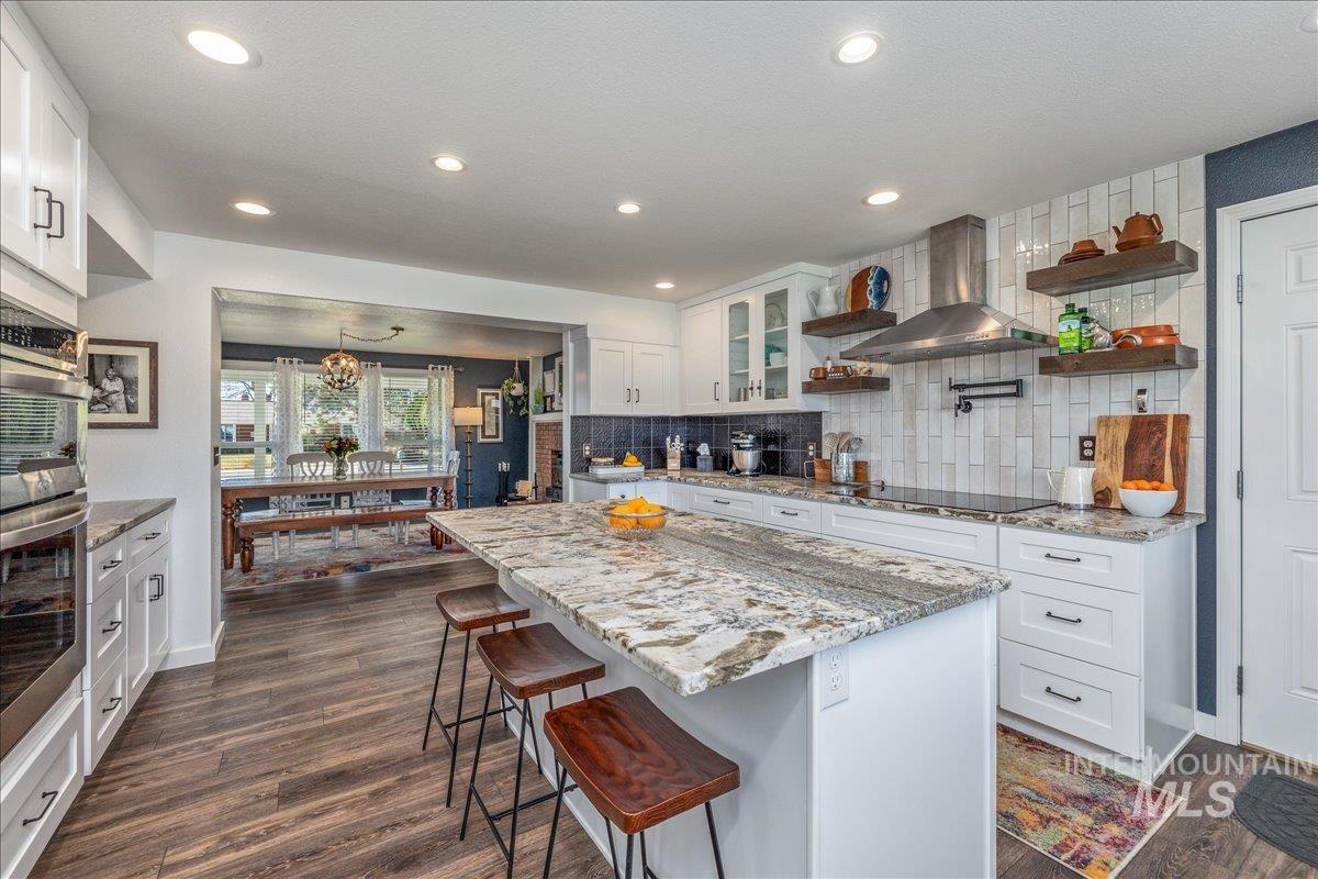 10438 W Hollandale Dr