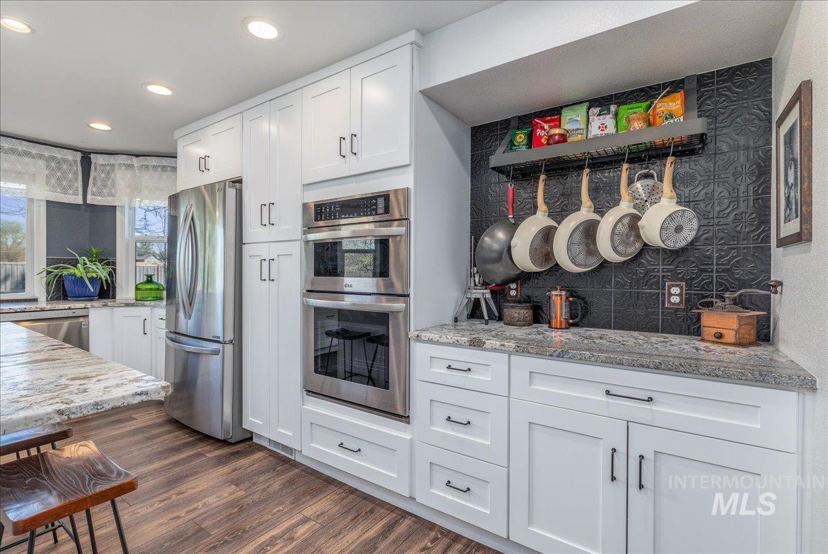 10438 W Hollandale Dr