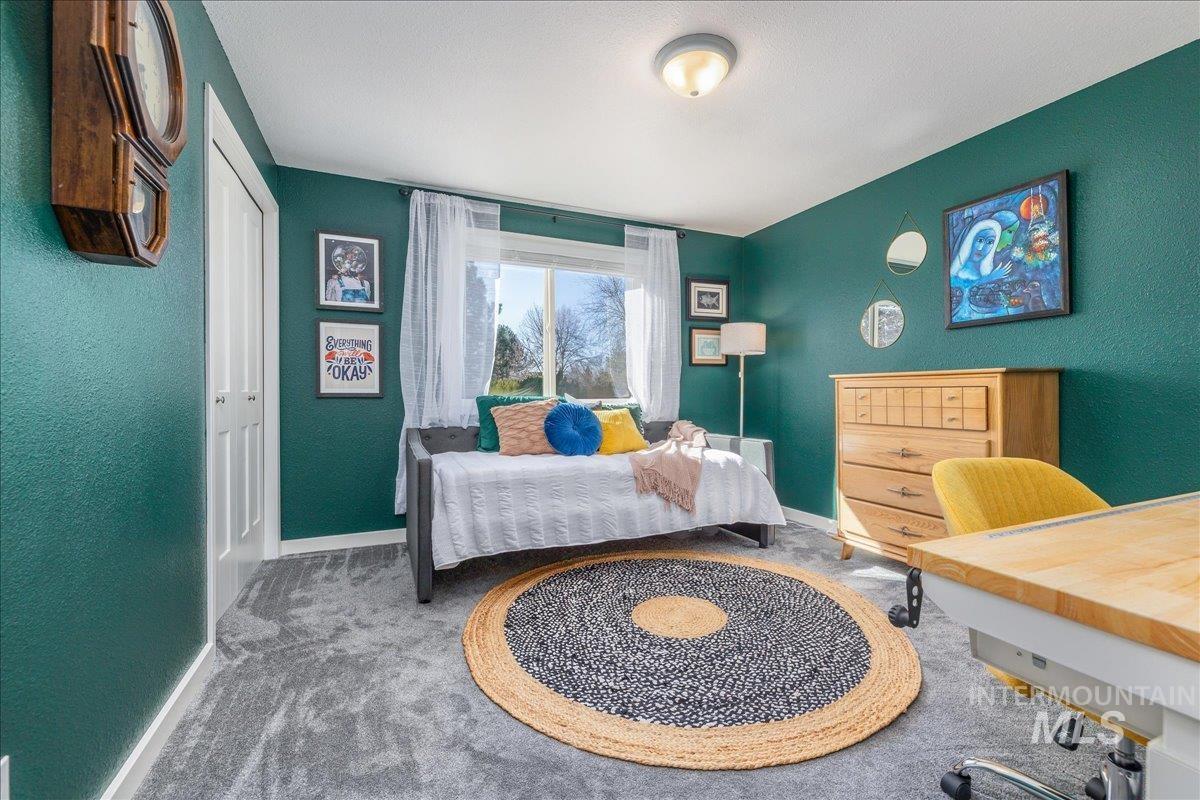 10438 W Hollandale Dr