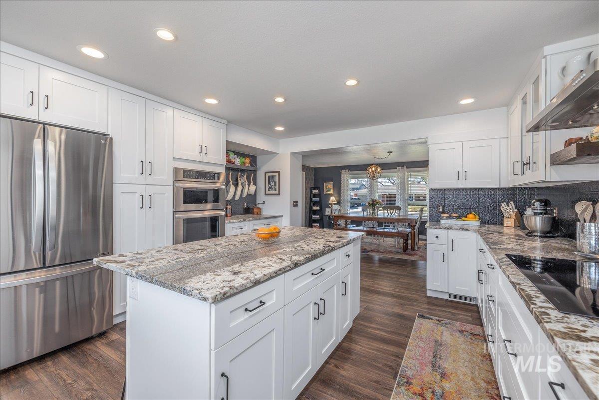 10438 W Hollandale Dr