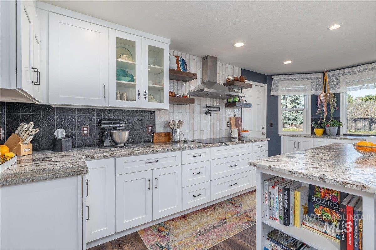 10438 W Hollandale Dr