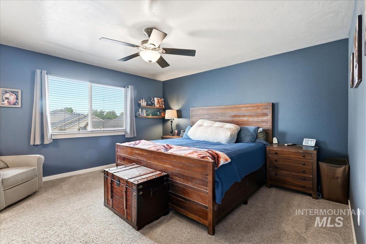 582 W Treehouse Way