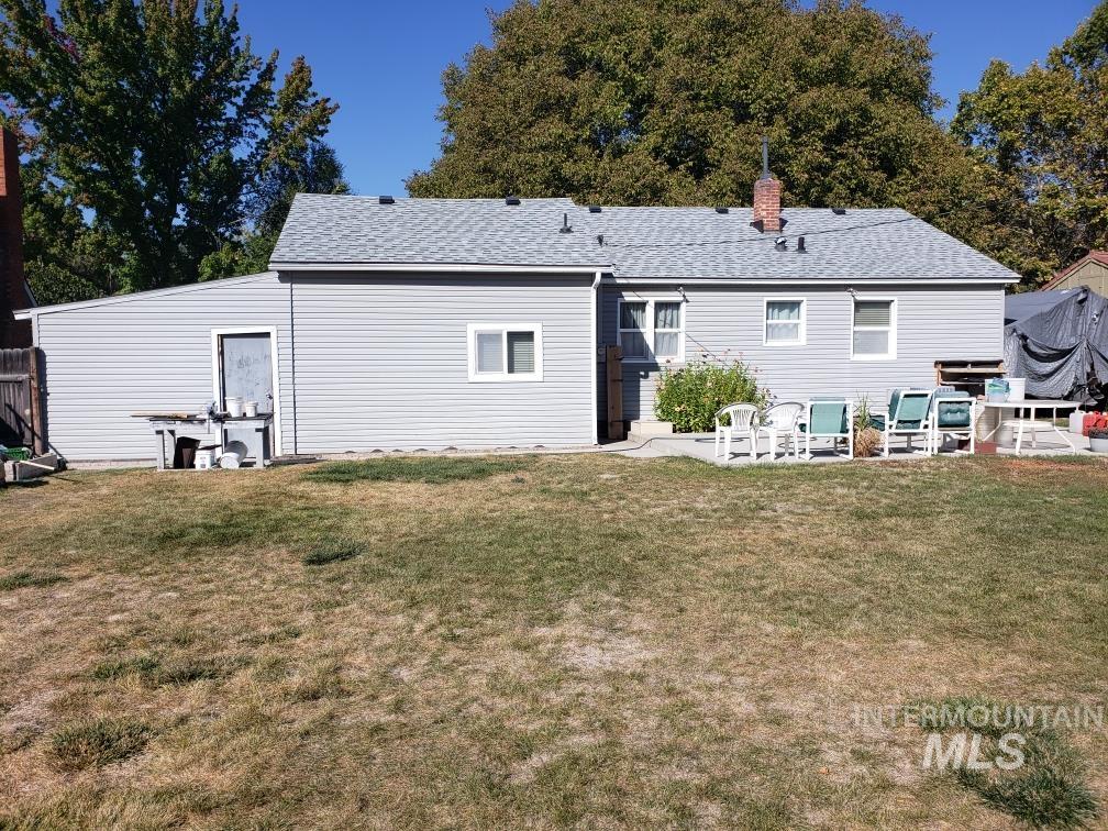 3205 Hansen Ave