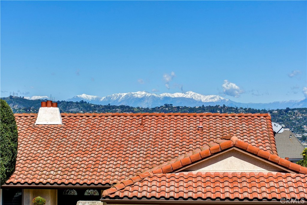 630 W Country Hills Drive