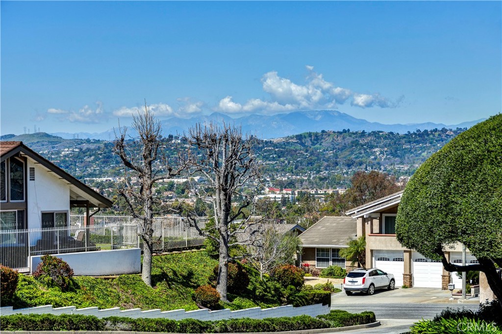 630 W Country Hills Drive