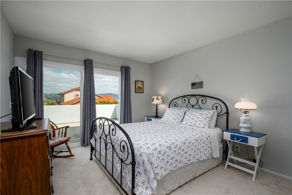 630 W Country Hills Drive