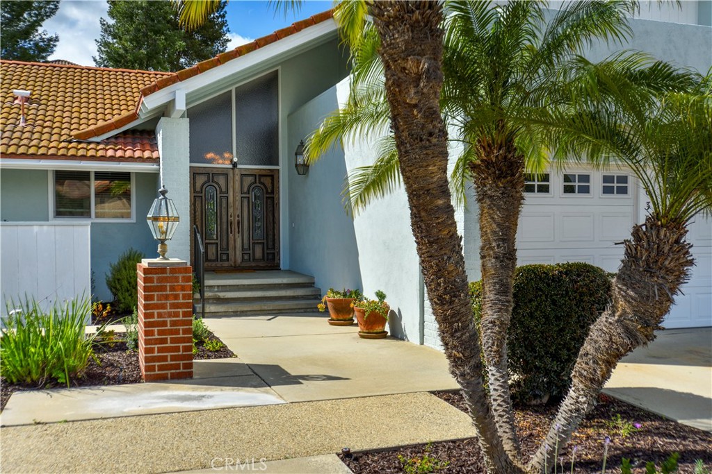 630 W Country Hills Drive