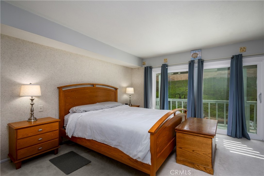 630 W Country Hills Drive