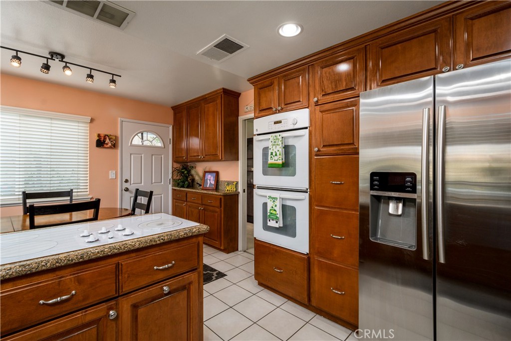 630 W Country Hills Drive