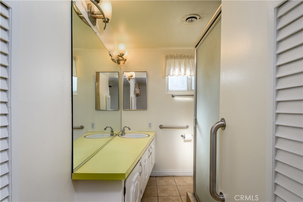 8754 Palmcreek Drive