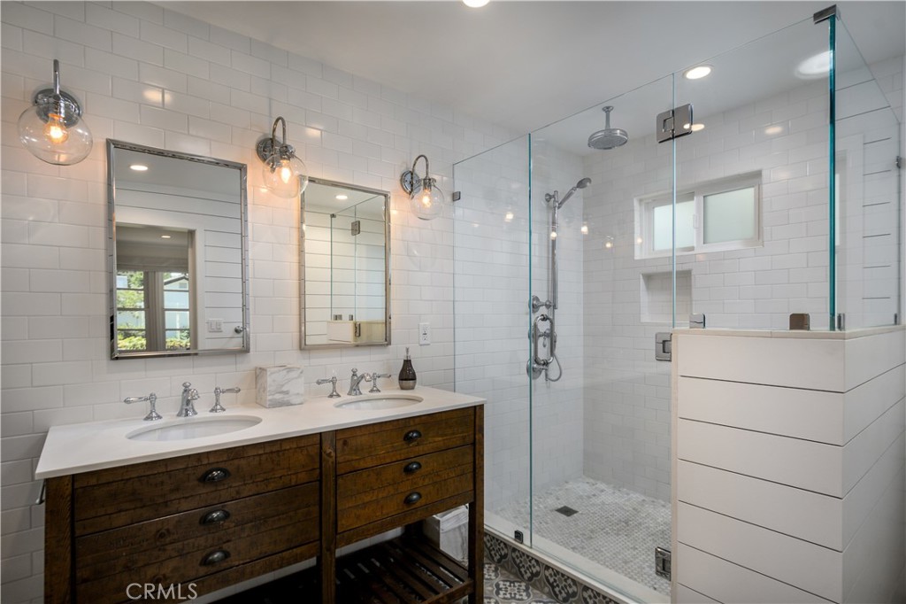 7948 Rhea Vista