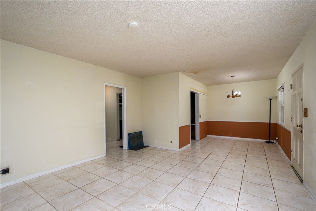 10517 La Serna Dr