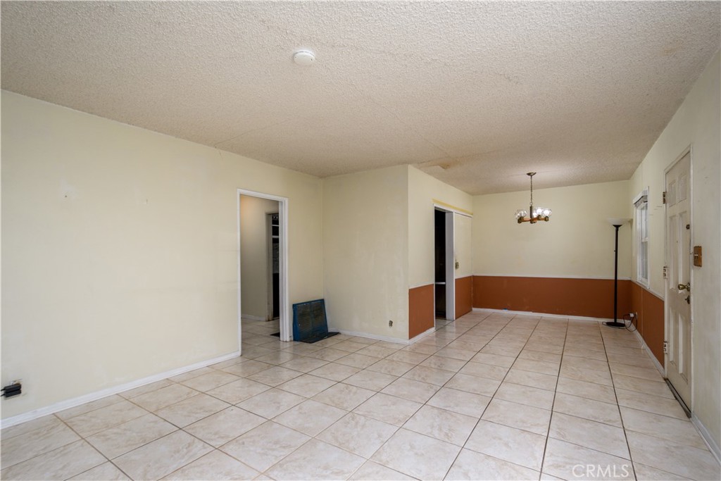 10517 La Serna Dr