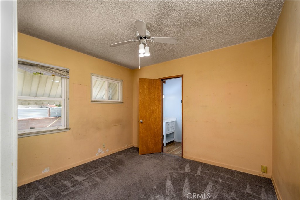 10517 La Serna Dr